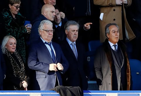 Exclusive: Robinson claims Everton big name 'will be watching over his shoulder' after today