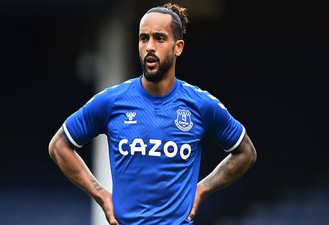 Ex-manager gutted as Walcott agrees Southampton deal after Everton 'agony'