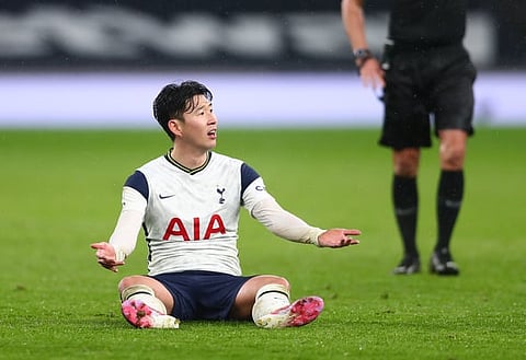 Son out for 'at least six weeks' in Tottenham 'hammer blow' - Hutton