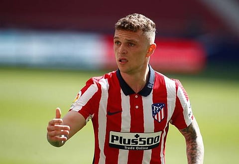 Sources: Trippier tells England teammates he expects to sign for Man United