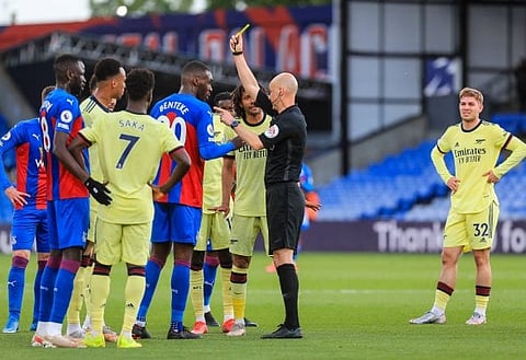 Hackett: This is why Benteke should have been sent off against Arsenal