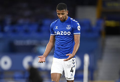 Kenny warns Everton not to make 'shortsighted' Holgate decision after transfer reveal