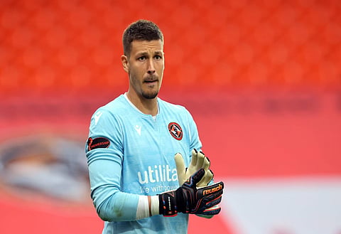 McAvennie tells Celtic star Benjamin Siegrist 'leave now' after source's reveal