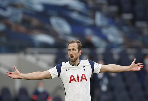 Tottenham backed to sign £50.9m-rated colossus in January as Vlahovic talks get underway - pundit