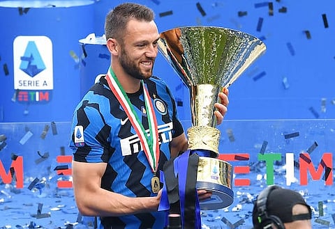 Sources: Conte wants Tottenham to sign Inter colossus De Vrij and believes deal is possible
