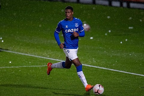 Sources: Everton wonderkid Small 'very keen' on joining Aston Villa and going back 'home'