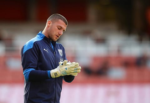 Arsenal tipped to beat West Ham to Johnstone signing after Sky update - Campbell