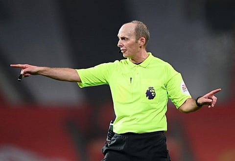 Liverpool news: Ex-Fifa official 'gobsmacked' by Mike Dean and colleague 'sleeping on the job' as controversy analysed