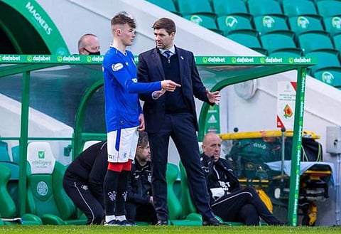 Pundit 'wowed' by 'big call' at Rangers as Gerrard digs at Patterson