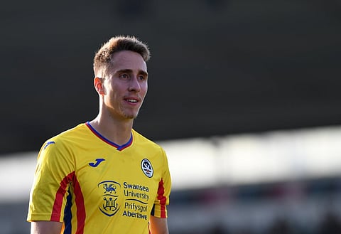 Sources: Wolves and Brighton make moves to sign Steven Benda