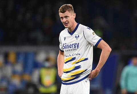 Sources: Fulham and Bournemouth in race to sign Verona star Pawel Dawidowicz