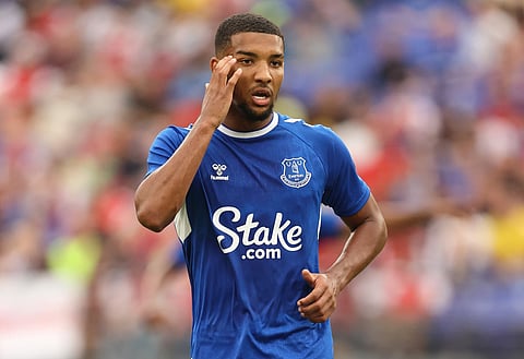 Medical insider: Mason Holgate likely has knee ligament damage amid Everton latest