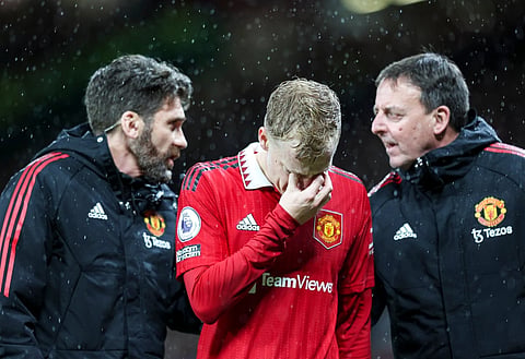 Man United star Donny van de Beek faces year out with knee ligament damage after sickening blow