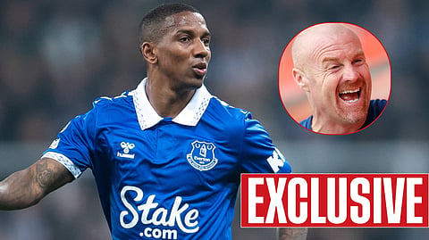 Ashley Young has been offered a one-year extension by Sean Dyche and Everton