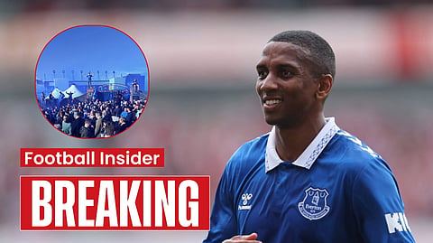 Ashley Young issues one-word response after shock Everton twist