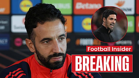 Man United aim dig at Arsenal in one-word social media message