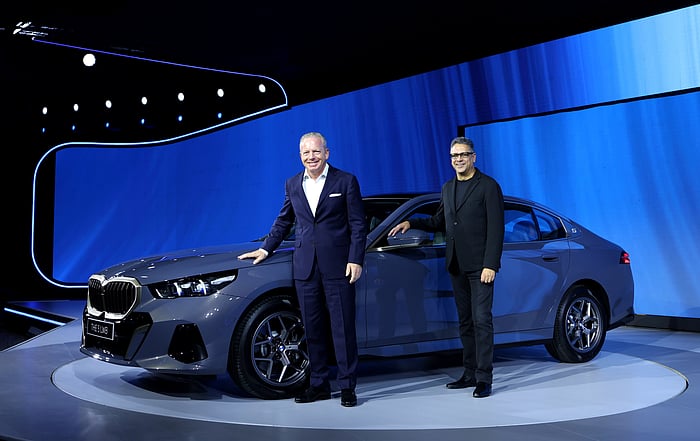 India should focus on EVs not hybrids: BMW's Jean-Philippe Parain ...