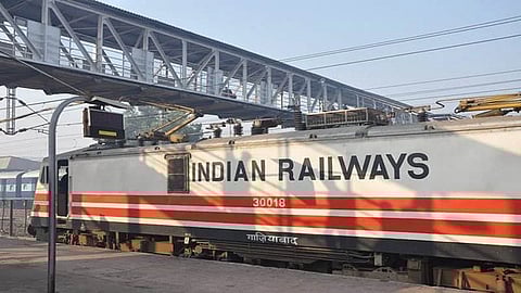 रेल्वेने ७२ हजार अनावश्यक पदे कायमची रद्द केली 