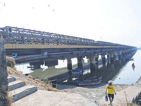 मुंबईतील पुलांची होणार पुनर्बांधणी