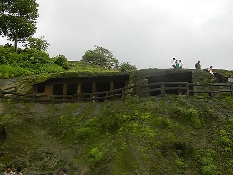येऊर येथील भूखंड वनविभागाने केला मोकळा 