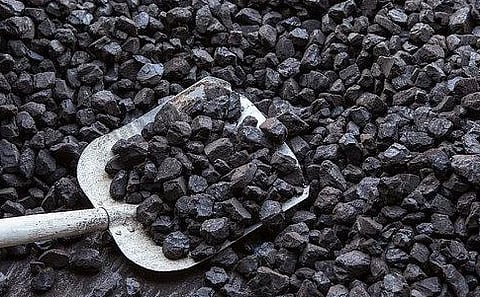 सिमेंटसारख्या क्षेत्रांना मे मध्ये केलेल्या कोळसापुरवठ्यात घट 