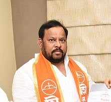 आमदार शहाजीबापू पाटील यांची पवारांवर  सडकून टीका