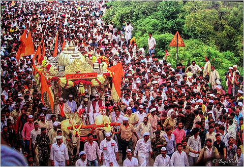 पंढरपूरला जाणाऱ्या वारकऱ्यांना टोलमाफी; राज्य सरकारकडून वारकऱ्यांना आणखी एक खुशखबर 