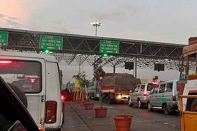 मुंबई-गोवा महामार्गावरील अवजड वाहतूक बंद ठेवण्यात येणार, कारण...