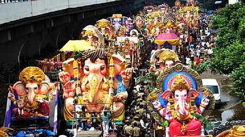 'उंच' नव्हे, 'उन्नत' गणेशोत्सव हवा...