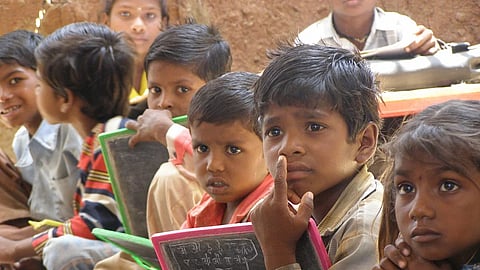 राज्यात शिक्षणाचा खेळखंडोबा