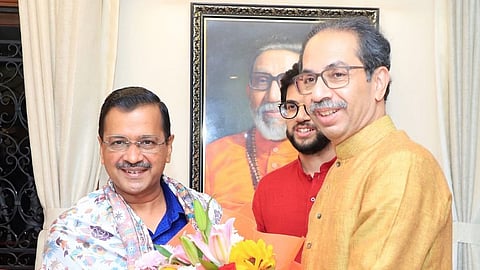अरविंद केजरीवाल - उद्धव ठाकरेंची भेट ; केजरीवाल म्हणाले, 'या नात्याला...'