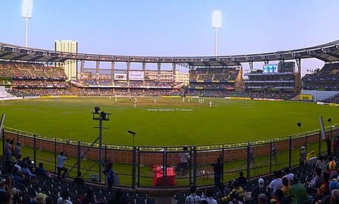 IND vs NZ WC 23 : वानखेडेवर सेमीफायनल पाहायला सुपरस्टार रजनीकांतसह अनेक बॉलीवूड सेलिब्रेटी लावणार हजेरी?