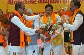 मोहन यादव मध्य प्रदेशचे नवीन मुख्यमंत्री
ओबीसी चेहरा देण्याची खेळी : भाजप विधिमंडळ पक्षाच्या बैठकीत निर्णय