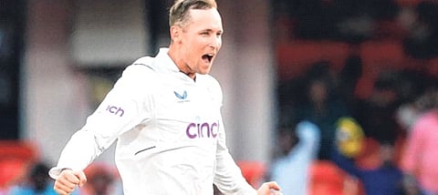 टीम इंडियाचा "हार्ट'ले'ब्रेक"! इंग्लंडची भारतावर २८ धावांनी मात; टॉम हार्टलेच्या सात विकेट्स