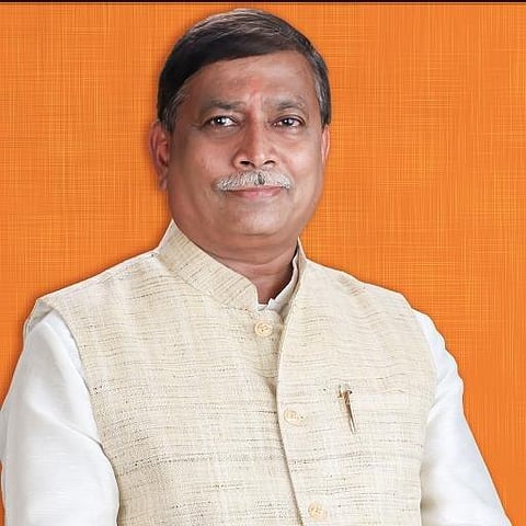 विरोधी पक्षाच्या आमदारांना निधी वाटपात ठेंगा, मुख्यमंत्र्यांनी ठाकरेंच्या आमदाराचा निधी रोखला-अजय चौधरी