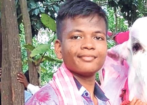 शस्त्रक्रियेनंतर कर्जतमधील १६ वर्षांच्या मुलाचा मृत्यू, डॉक्टरांच्या हलगर्जीपणामुळे गेला जीव? संतप्त जमावाने रुग्णालयाची केली तोडफोड 