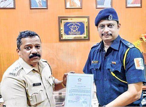 विक्रोळीत तरुणीला पाहून अश्लील चाळे, संरक्षणासाठी धावला सुरक्षारक्षक; सहाय्यक पोलीस आयुक्तांकडून कौतुक
