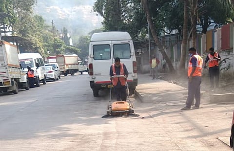 नवी मुंबईतील रस्ते, पदपथांची स्वच्छता