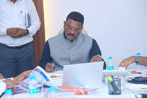 खासगी प्रवासी वाहतूक कंपन्यांसाठी एकच नियम; वाहतूककोंडीच्या समस्येबाबत यंत्रणा तयार करण्याचे आदेश