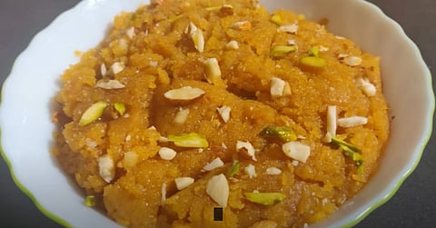 थंडीच्या दिवसात मुगाच्या डाळीचा हलवा खायची इच्छा होते? पण व्यवस्थित बनवता येत नाही? मग पाहा ही सोपी पद्धत