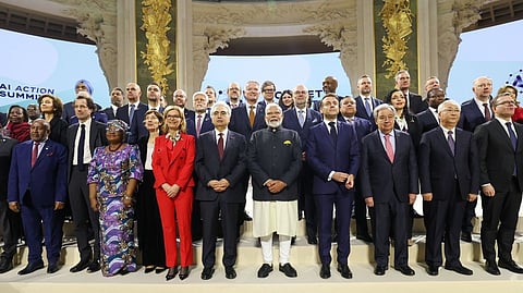 कृत्रिम प्रज्ञेची वावटळ आणि जग