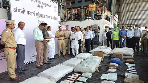 नवी मुंबईत १० कोटींचे अमली पदार्थ नष्ट