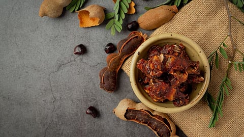 फक्त व्हिटामिन C नाही तर 'या' खनिजांचा आणि पोषक तत्वांचा खजाना आहे आंबट-चिंबट चिंच!  