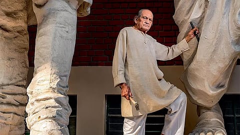 शिल्पकार राम सुतार यांना ‘महाराष्ट्र भूषण’ पुरस्कार; मुख्यमंत्री देवेंद्र फडणवीस यांची विधानसभेत घोषणा