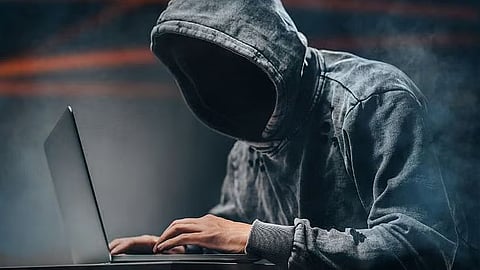 Mumbai : डिजिटल अरेस्टपासून वाचवणार ‘डिजिटल रक्षक’; दोन मोबाईल क्रमांकांद्वारे २४ तास मदत