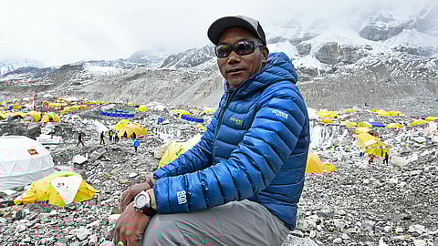 शेर्पा कामी रिता एव्हरेस्ट सर करण्याचा स्वत:चाच विक्रम मोडणार; आतापर्यंत ३० एव्हरेस्ट वाऱ्या केल्या