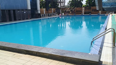 स्विमिंग पूलमध्ये बुडून ११ वर्षीय मुलाचा मृत्यू