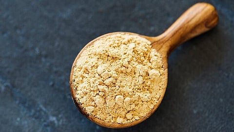 आहारात घ्या चिमुटभर हिंग, आरोग्याचे फायदे मात्र ढिगभर