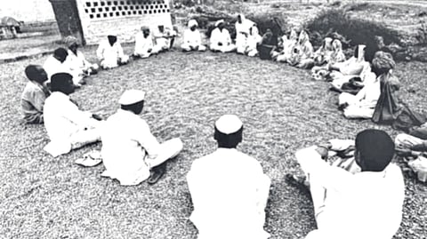 जातपंचायतीला मूठमाती देणारा महाराष्ट्र
