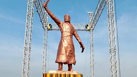 मालवण किल्ल्यावरील महाराजांच्या पुतळ्याचे अनावरण ११ मे रोजी